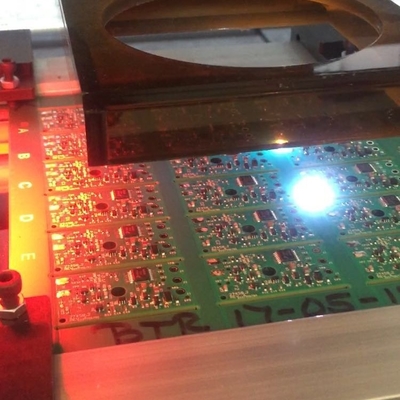 Offline-Laser-PCB-Abtrennungsseparator 0,02 Präzision 335 mm