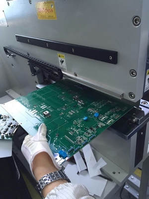 ISO9001 PCB-V-Schneidemaschine mit Kapazität gegen Funktion 480mm
