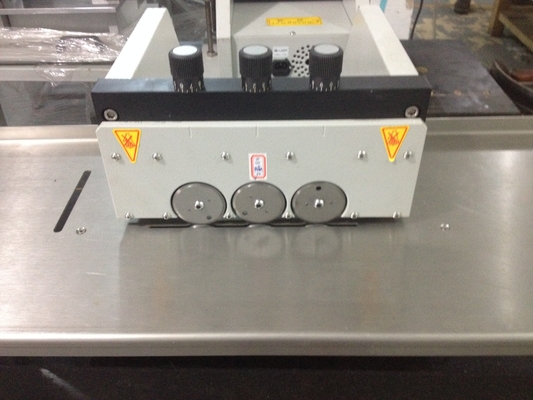 Unbegrenzte Länge PCB Depanelizer V-Schnitt-Separator mit Schneiden Aluminiumplatte sehr gut