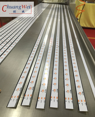 Maschine zum Abstellen von Multi-Blade-PCB-Platten für Fiberboard FR4 Aluminium-Substrat von LED-Platten