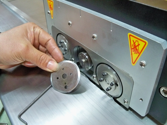 Verstellbarer Leiter-PCB-Depaneler für LED-Boards mit wiederverwendbaren Kreisblättern
