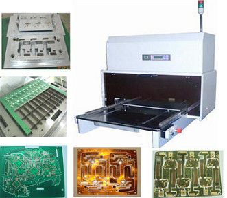Metallloch PWB-Durchschlags-Selbstmaschine 220V SMTs pneumatische halb industrielle