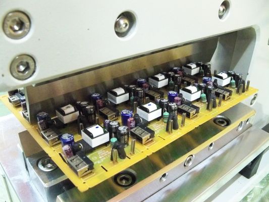 Pneumatisch angetriebene V-Schnitt-PCB-Schere mit elektromagnetischer Ventilsteuerung