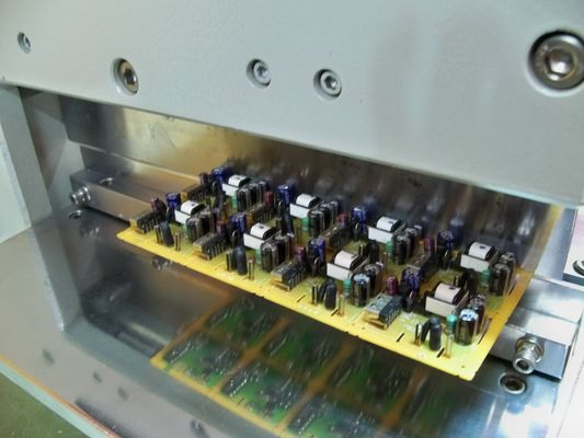 CEM3 Blätter 0.3mm scherende automatische PWB-Schneider-Maschine mit LED-Anzeige