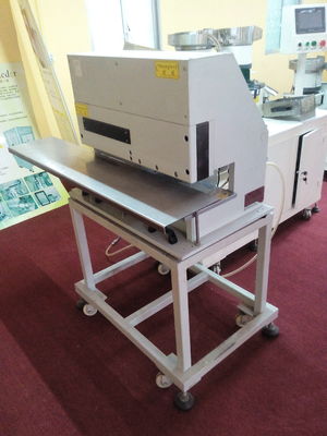 GMC L780mm motorisierte lineares Blatt PWB V schnitt Scherschneider der Maschinen-/PWB