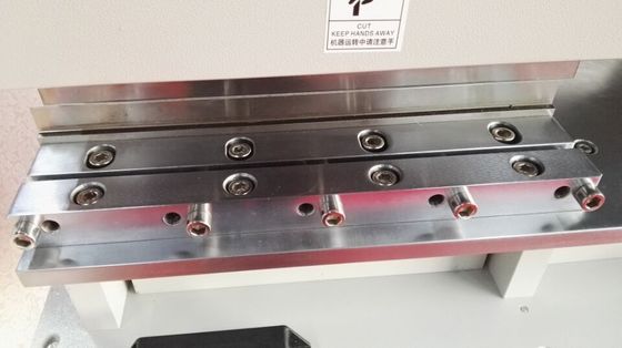 2.0mm Brett FR4 PWB V schnitt Maschine mit zwei scharfen linearen Blättern
